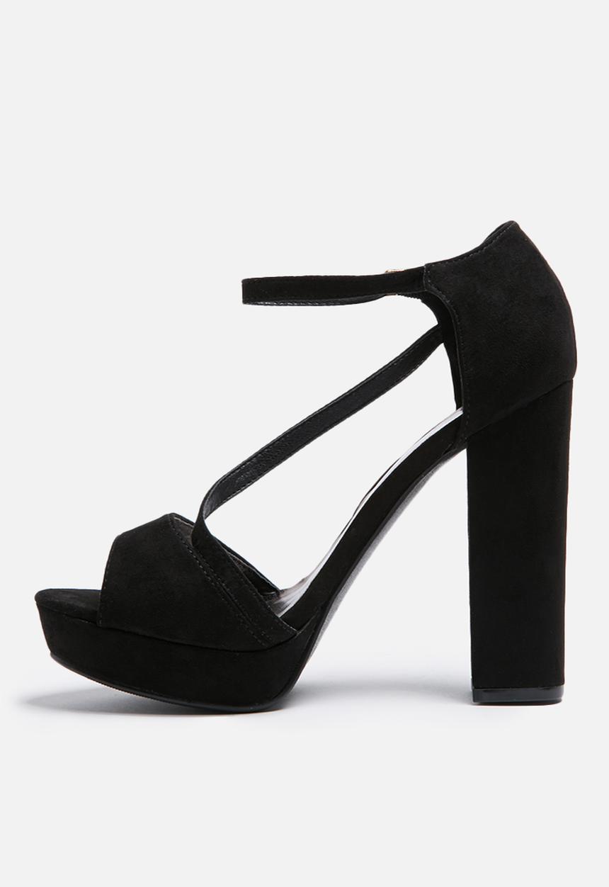 Missguided - Asymmetric Strap Platform