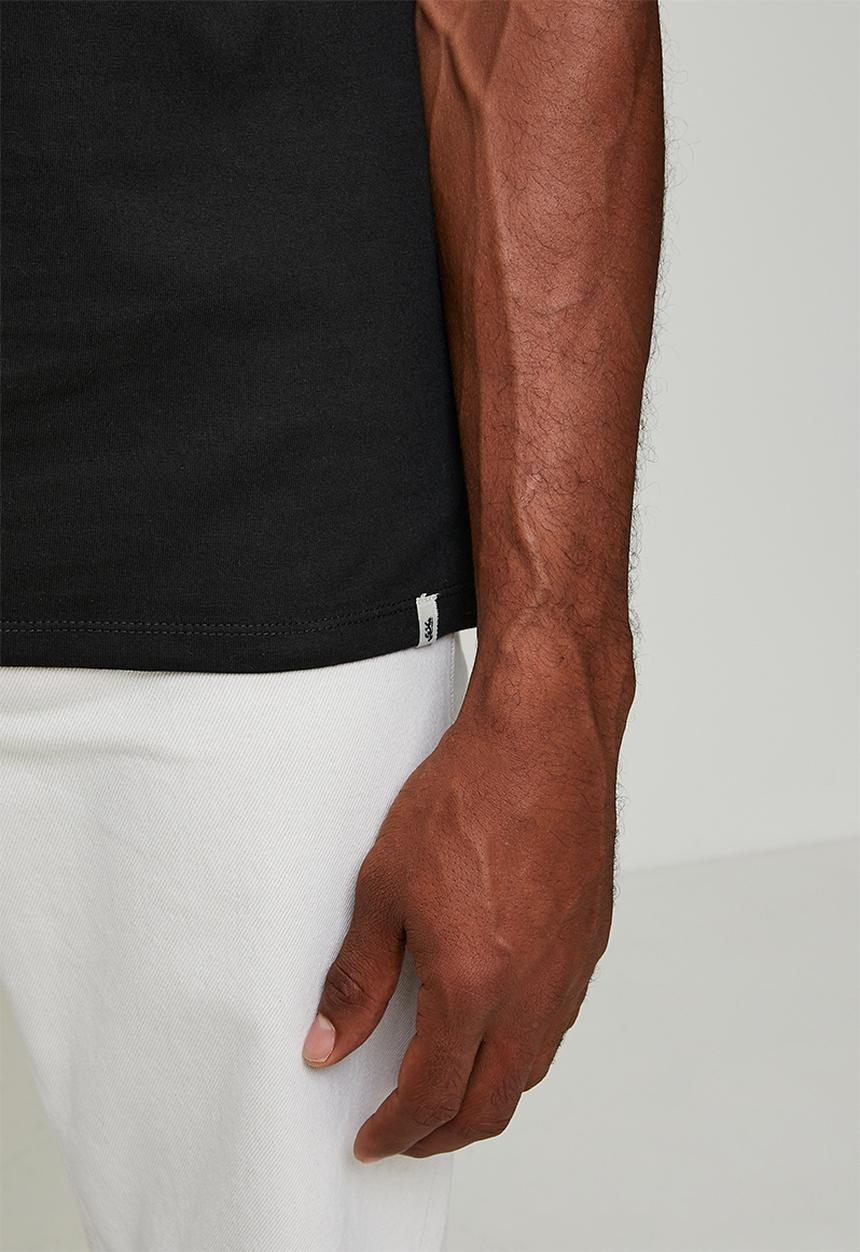 Pringle of Scotland - Roy Embroidery Tee - Black