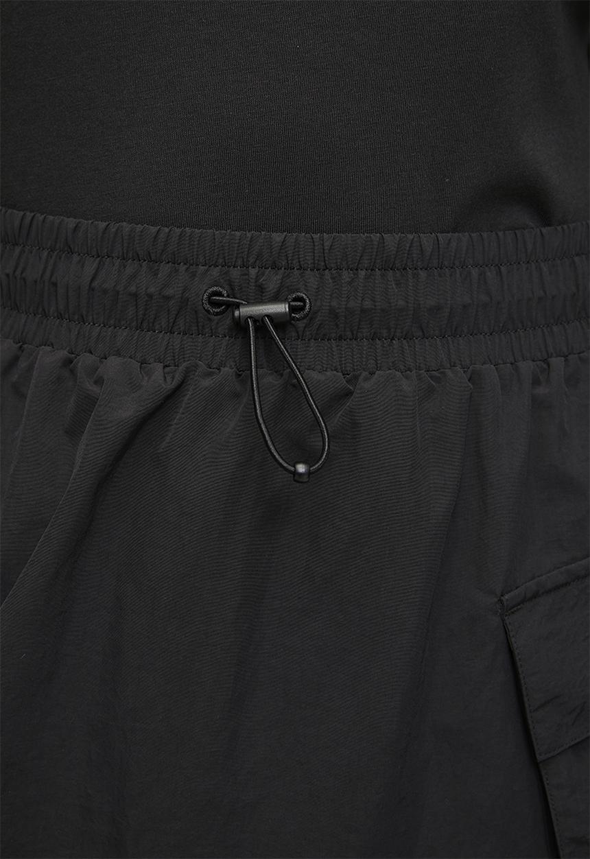 PUMA - Wardrobe Ess Woven Cargo Short Skirt Pum - Puma Black