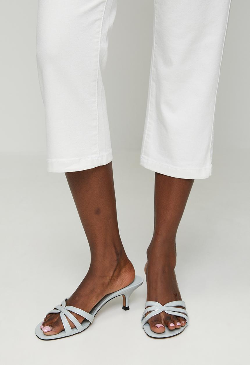 Stella Morgan - Wide Waistband Crop Length Pull On Denim Jegging - White