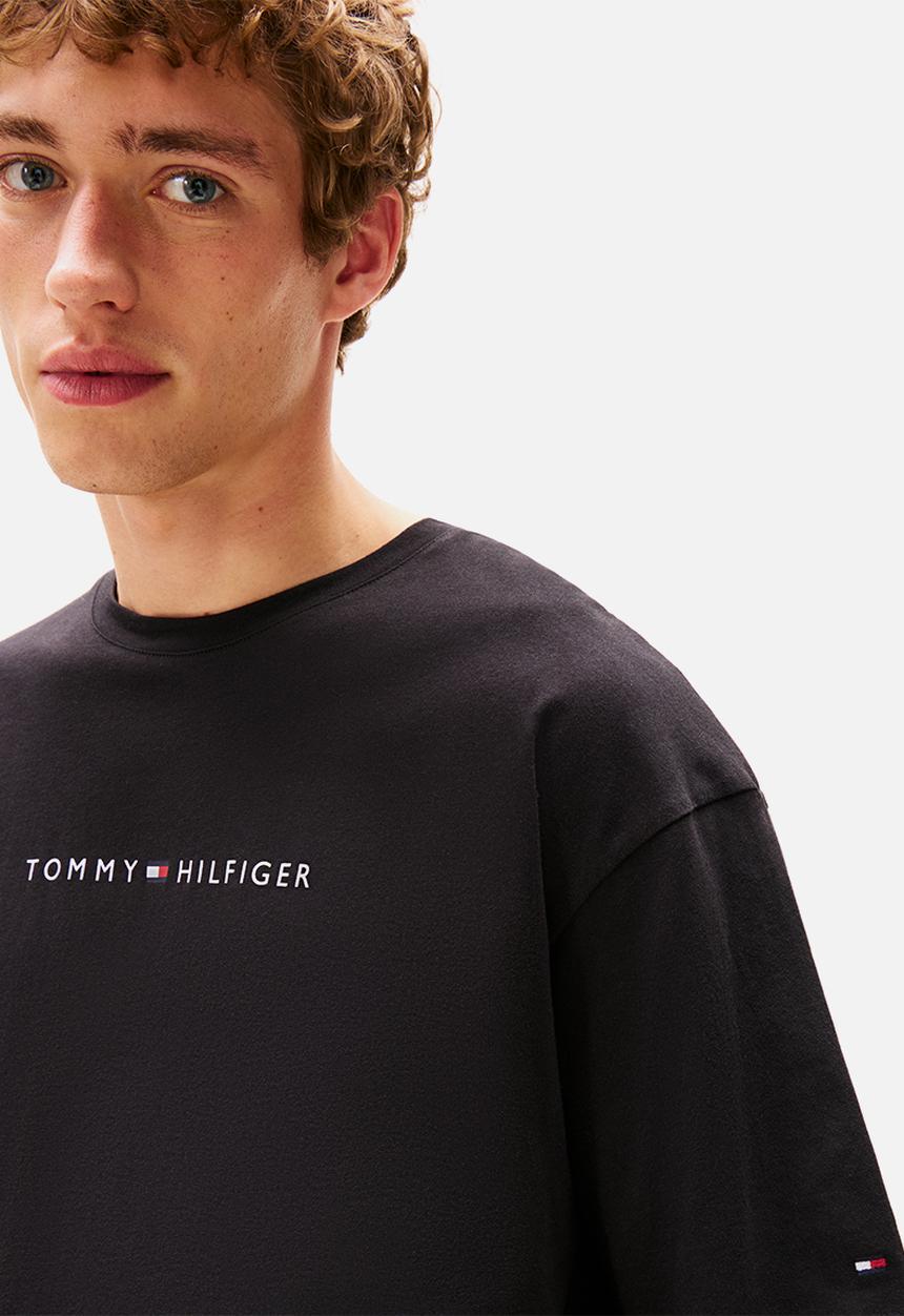 Tommy Hilfiger - Ss Tee Cont. Logo - Black