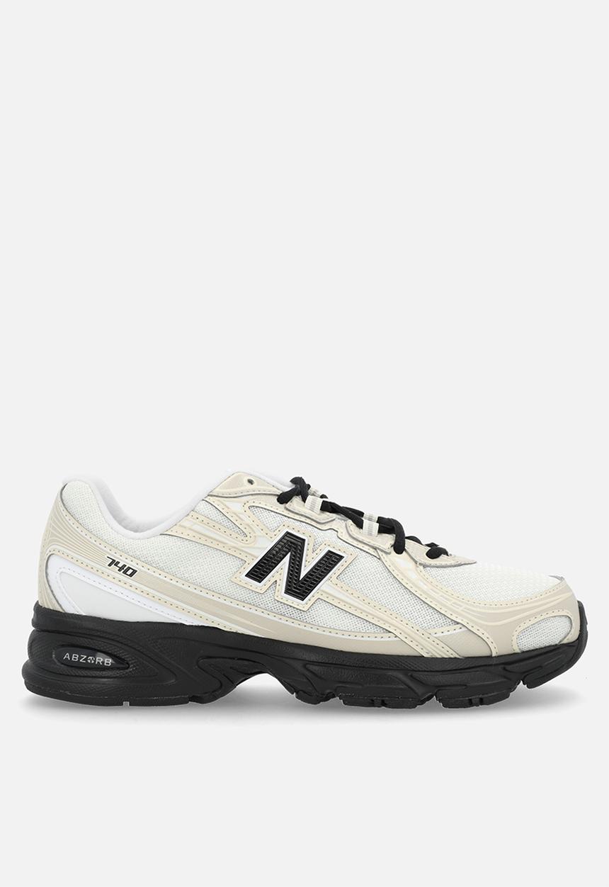 New Balance  - U740 v1