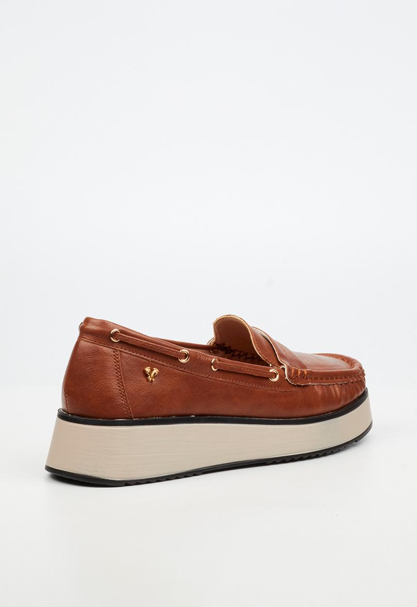 Butterfly Feet - Jaime 3 boat - tan