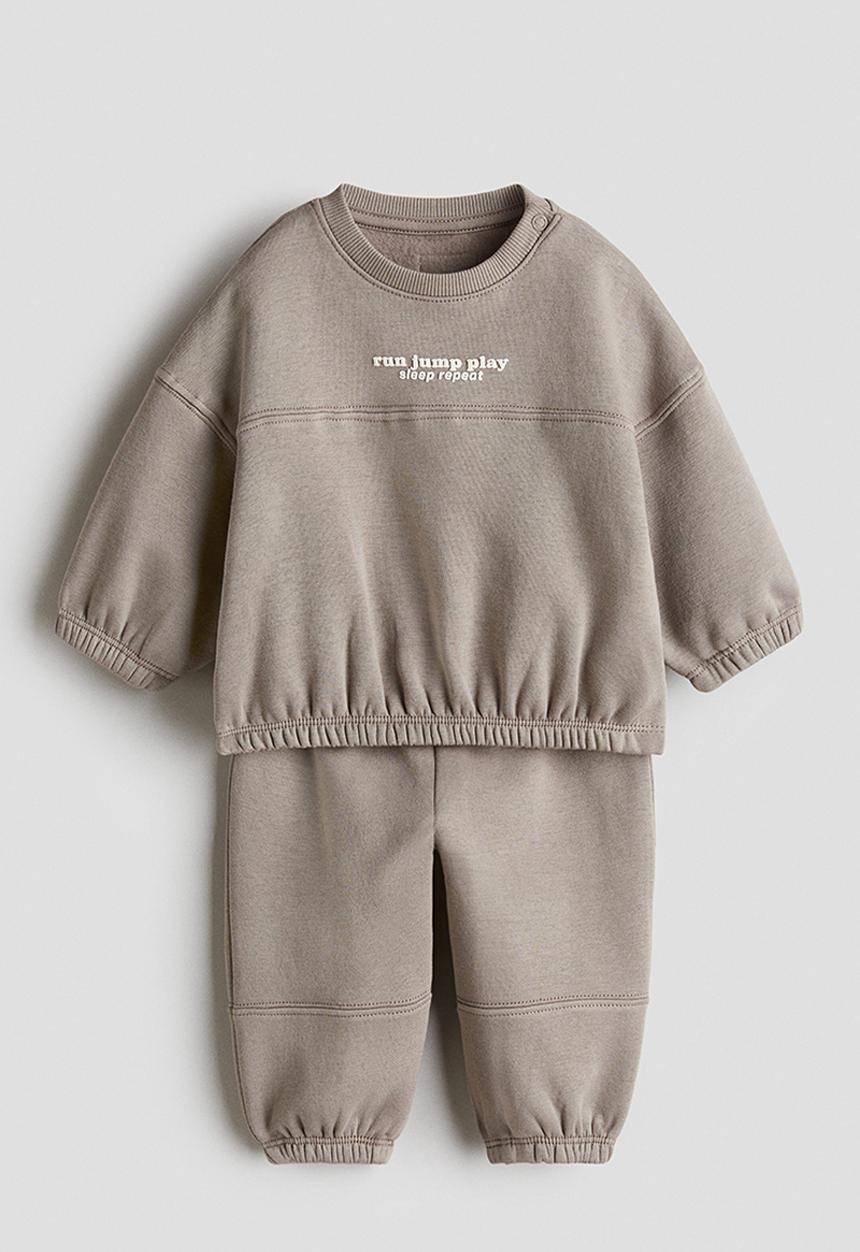 H&M - 2-piece brushed-inside sweatshirt set - mole/run jump play