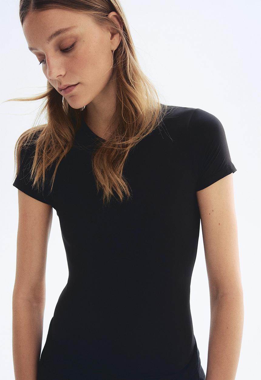 H&M - Short-sleeved microfibre body - black
