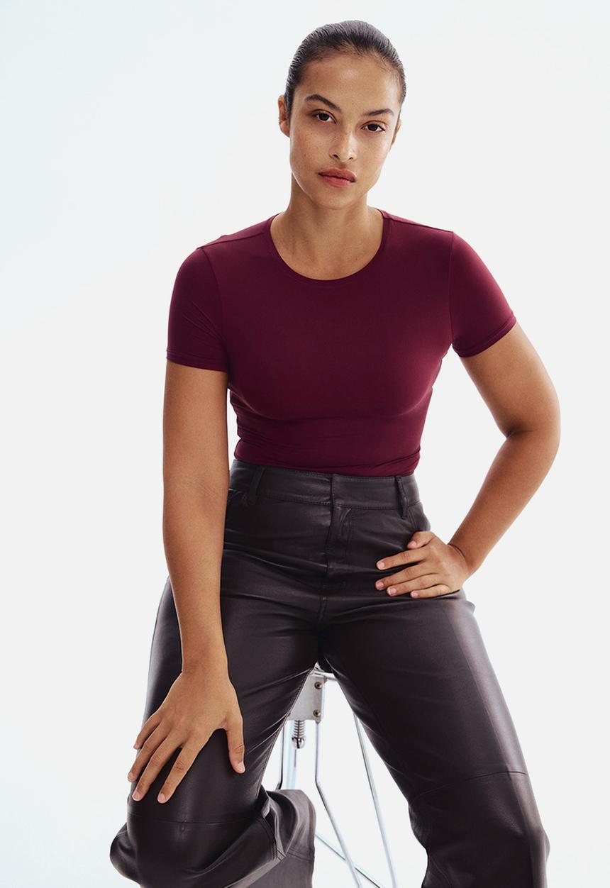 H&M - Short-sleeved microfibre body -  burgundy
