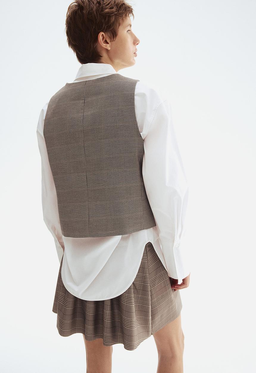 H&M - V-neck waistcoat - dark brown checked