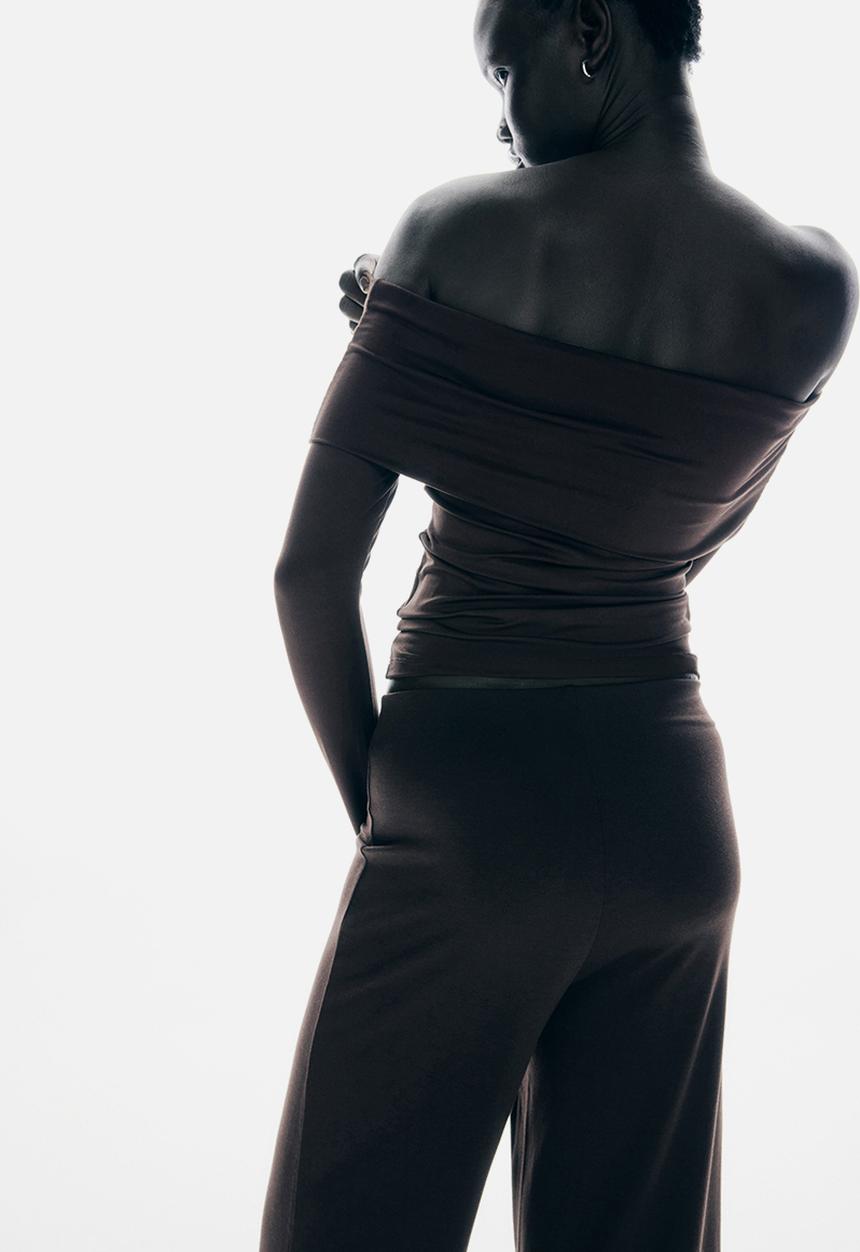 H&M - Off-the-shoulder top - dark brown