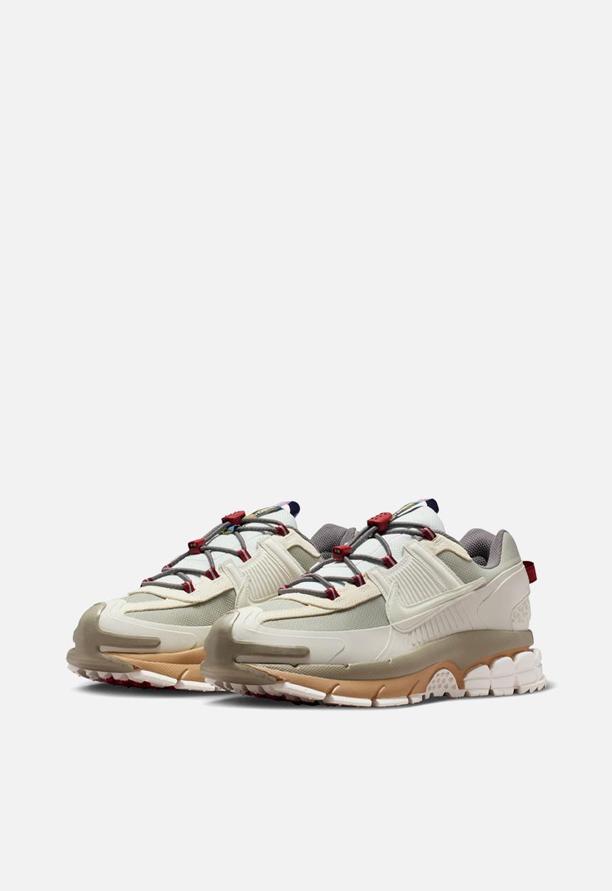 Nike - Nike Zoom Vomero Roam