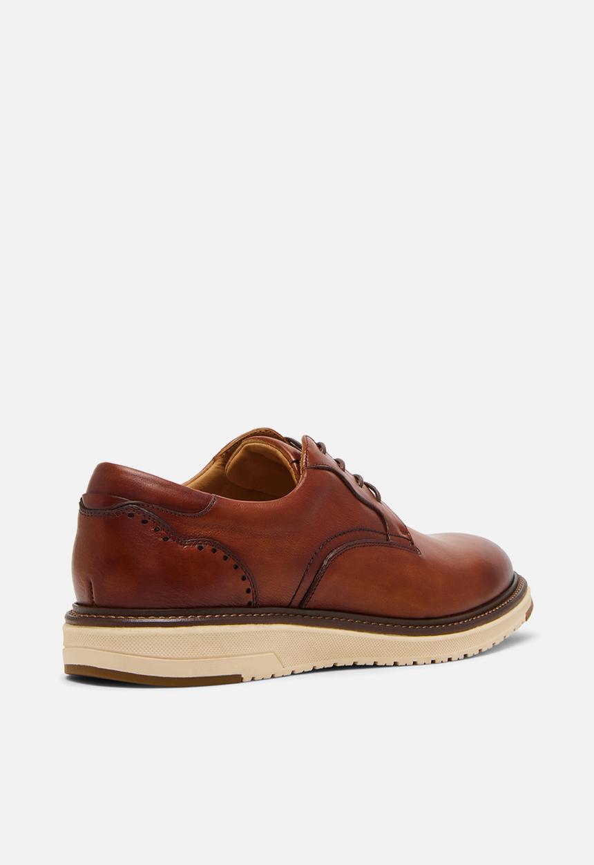 Steve Madden - Howward - Tan
