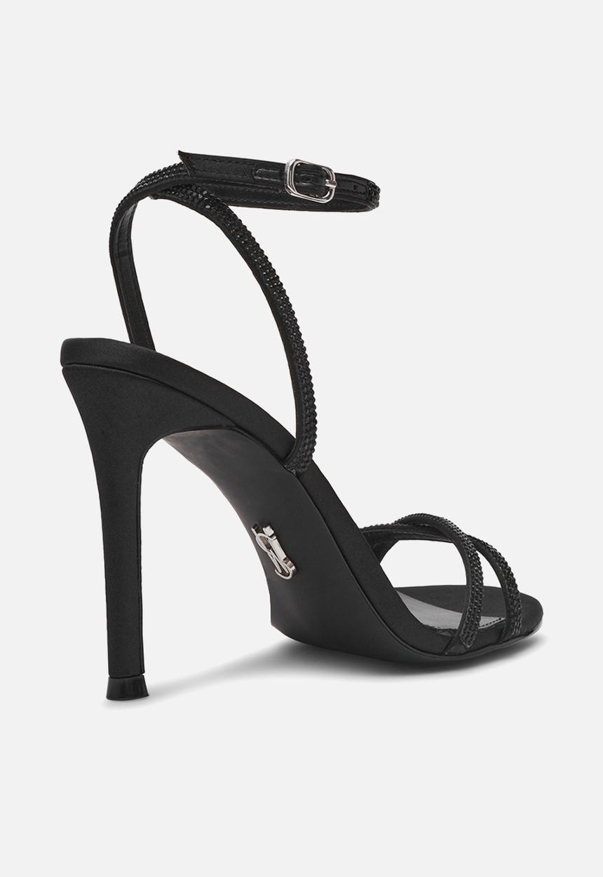 Steve Madden - Jypsey-cnr heel - blk satin