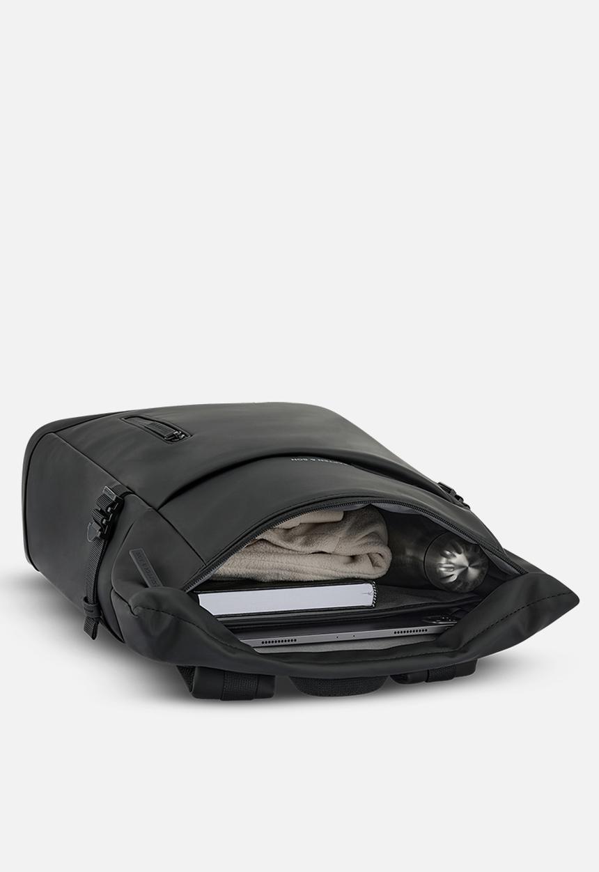 Kapten & Son - Helsinki - All Black