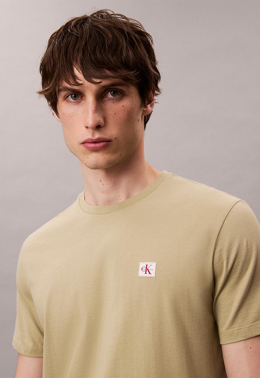 Calvin Klein - Ss Badge 30S Jersey Classic Tee - Cedar