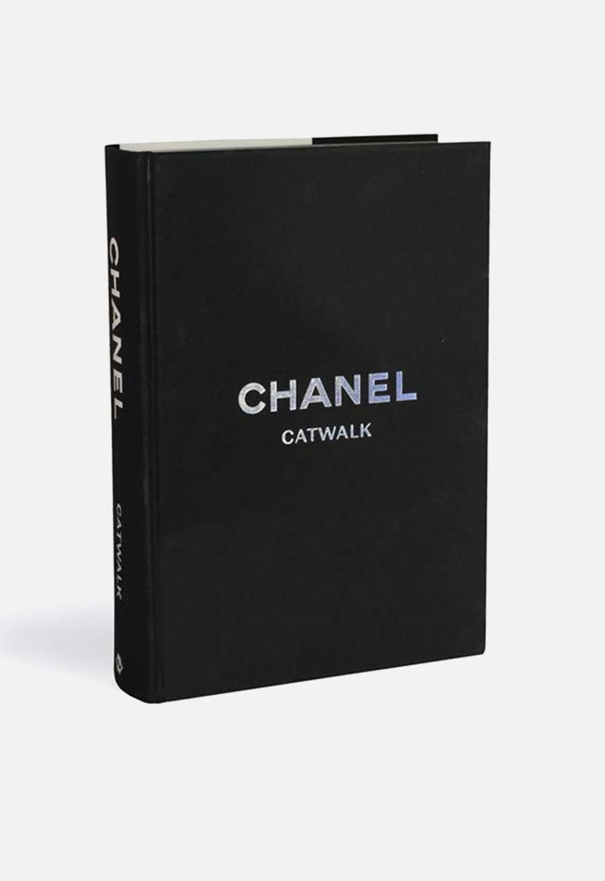 THAMES AND HUDSON UK  - CHANEL CATWALK: THE COMPLETE COLLECTIONS