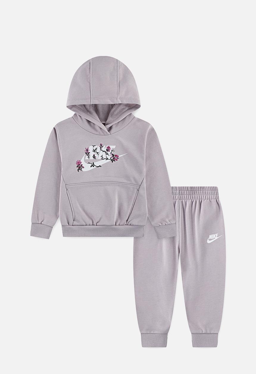 Nike - Nike pullover hoodie and jogger set - platinum violet