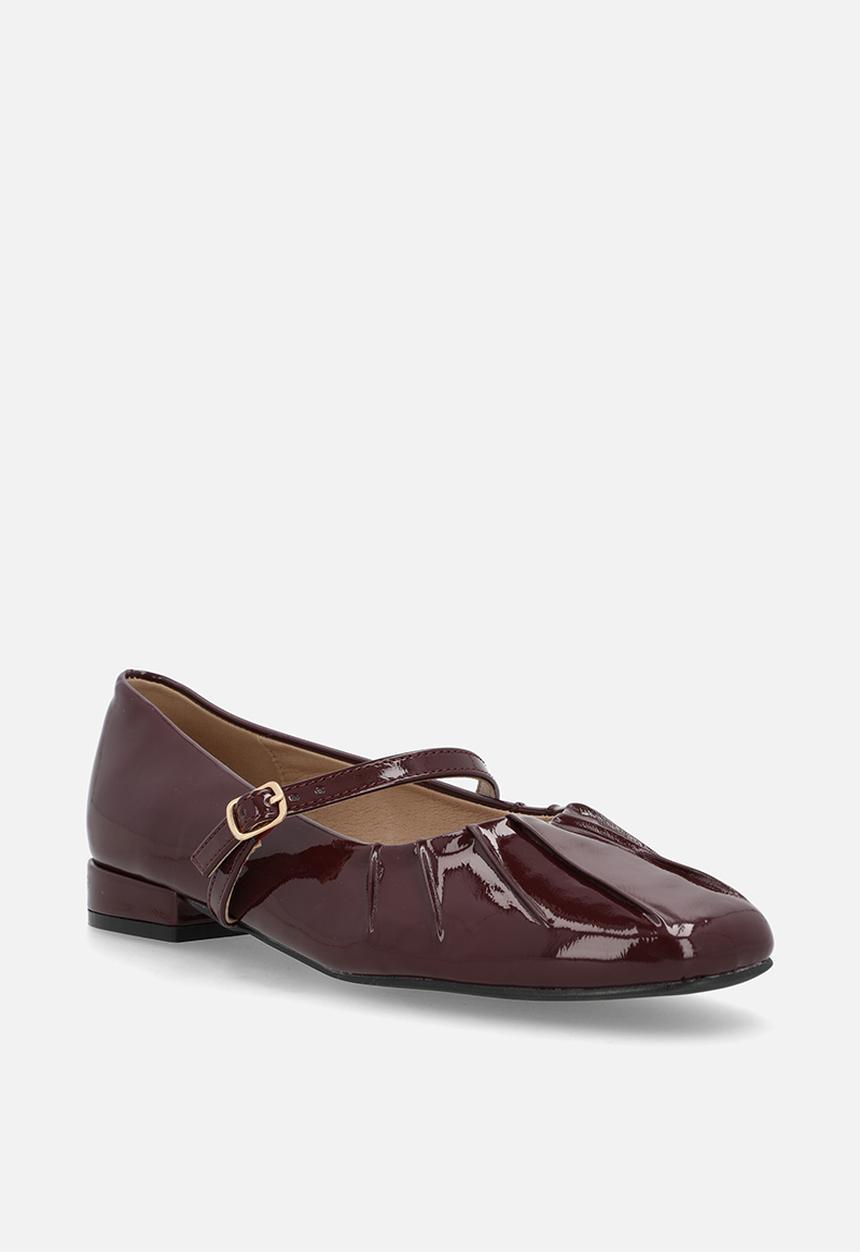 Madison® - Ozell mary-jane pump - wine