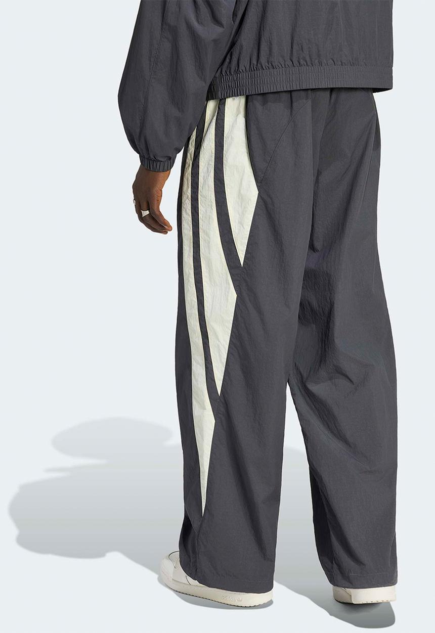 adidas Originals - Originals Santiago Trackpant - Utility Black