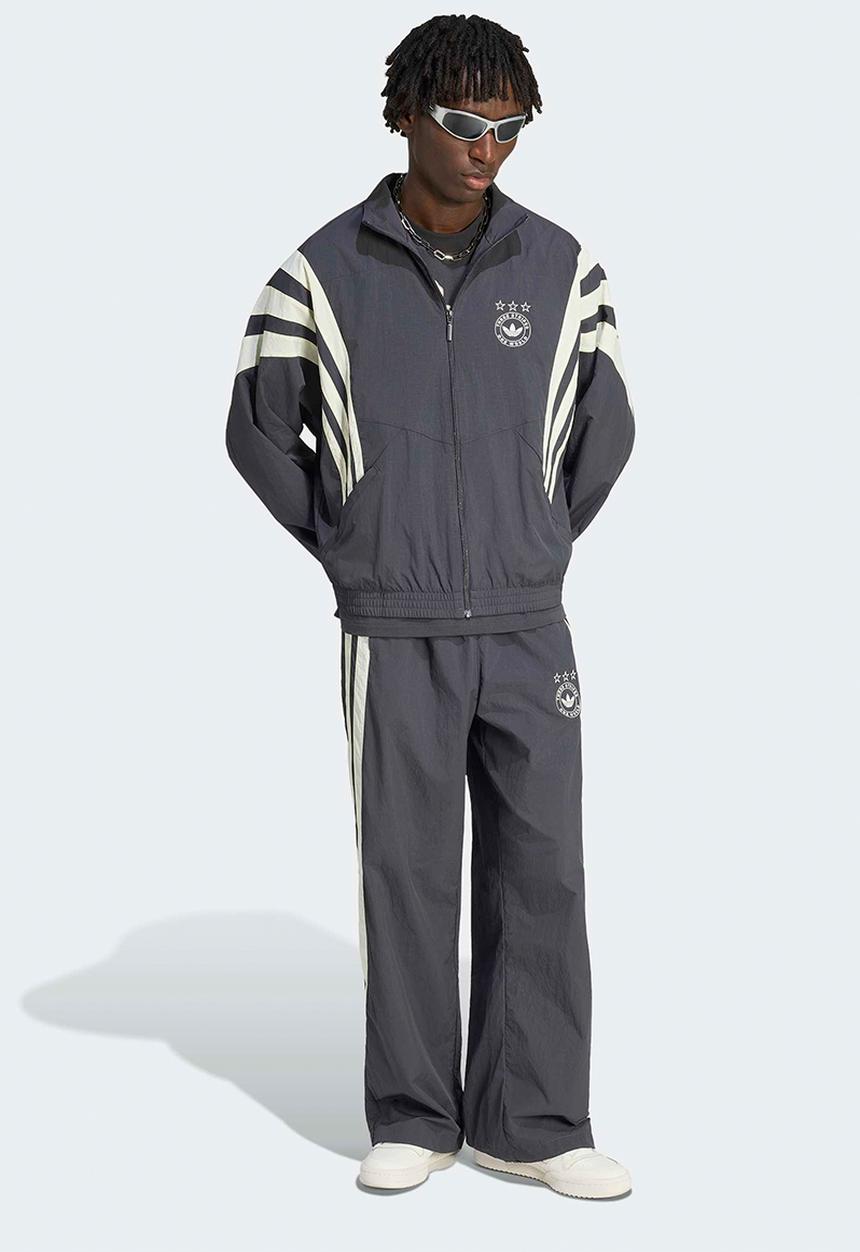 adidas Originals - Originals Santiago Tracktop - Utility Black