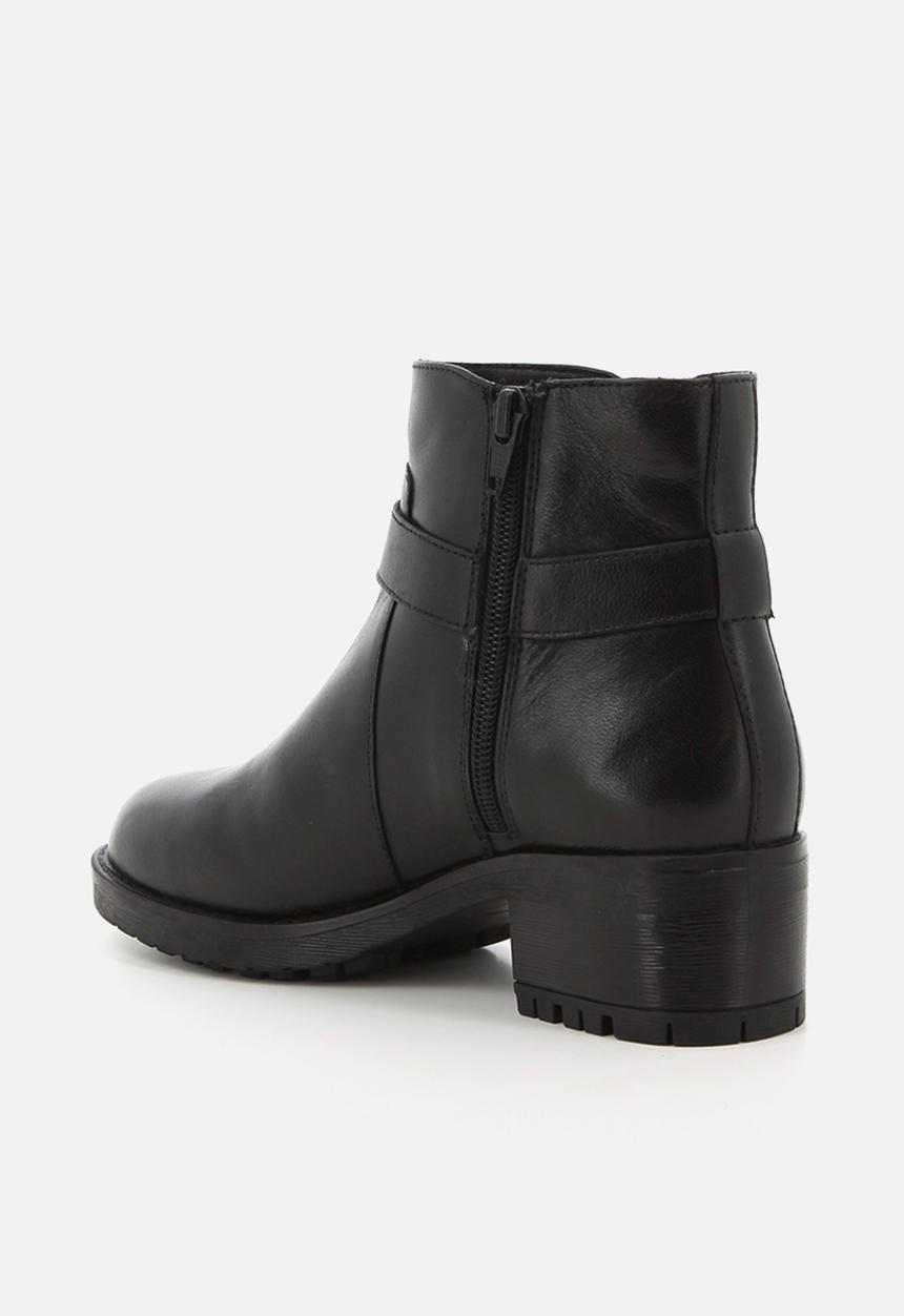 Hush Puppies - Hazel leather boot - black