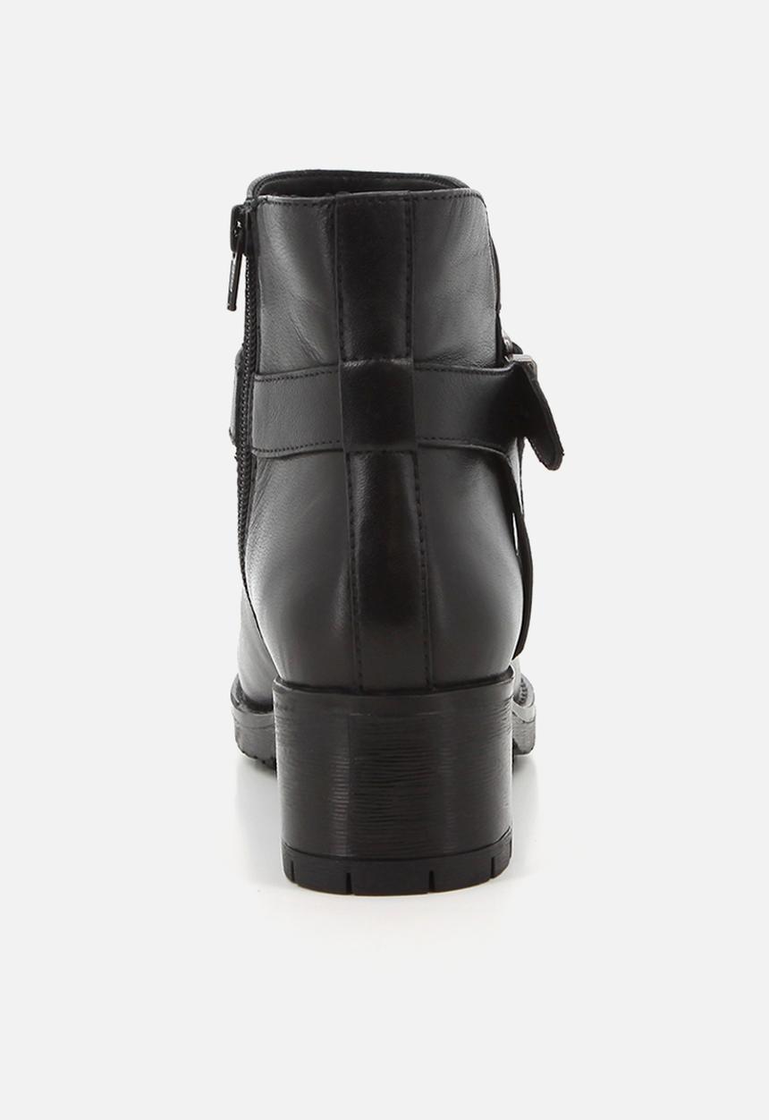 Hush Puppies - Hazel leather boot - black