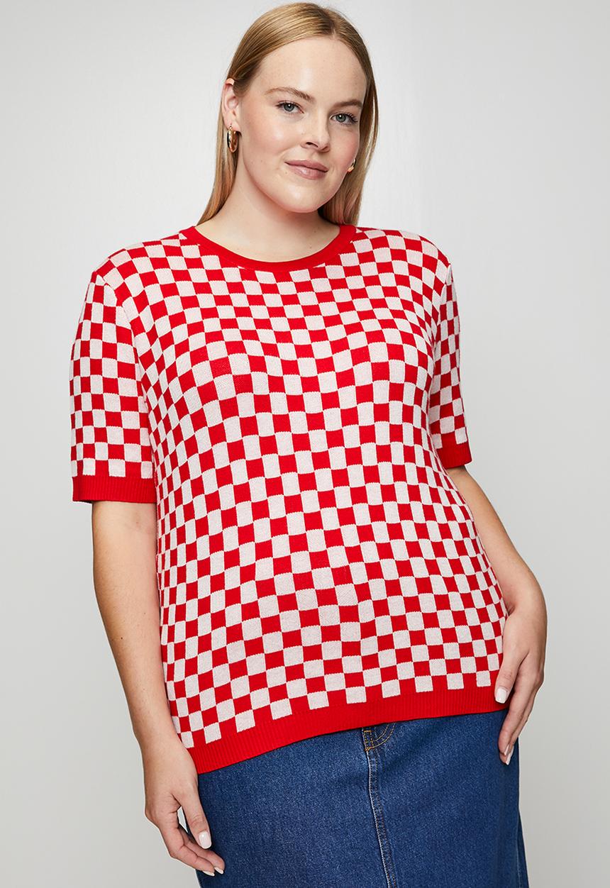 Me&B - Plus Knitwear Top in Cherry Red Check - Red