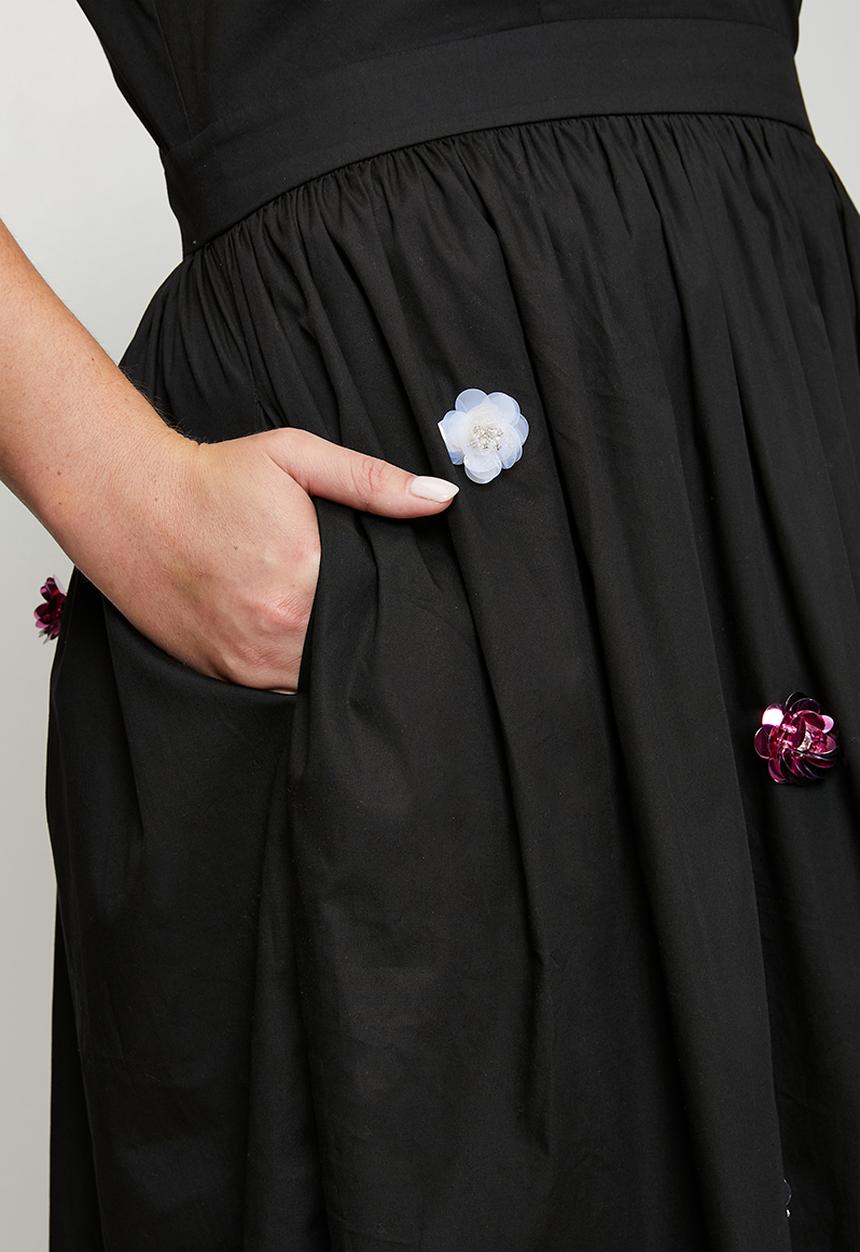 Me&B - Plus Embellished Flower Circular Wrap Dress - Black