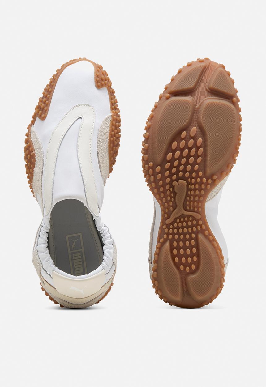 PUMA - Mostro Move Wns - White/Warm White