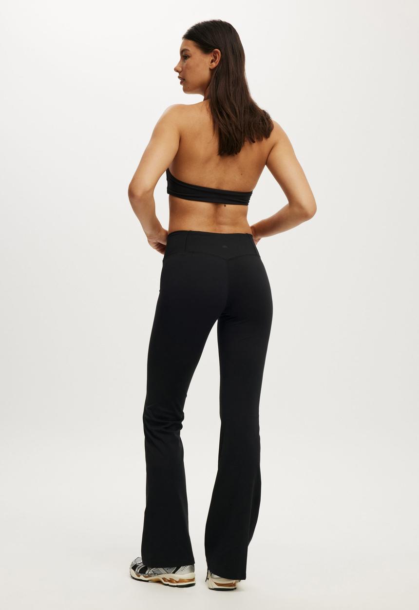 Cotton On - Ultra Soft Scrunch Front Flare - Black