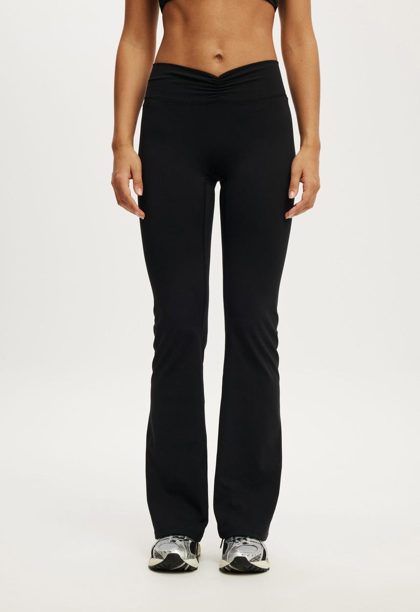 Cotton On - Ultra Soft Scrunch Front Flare - Black