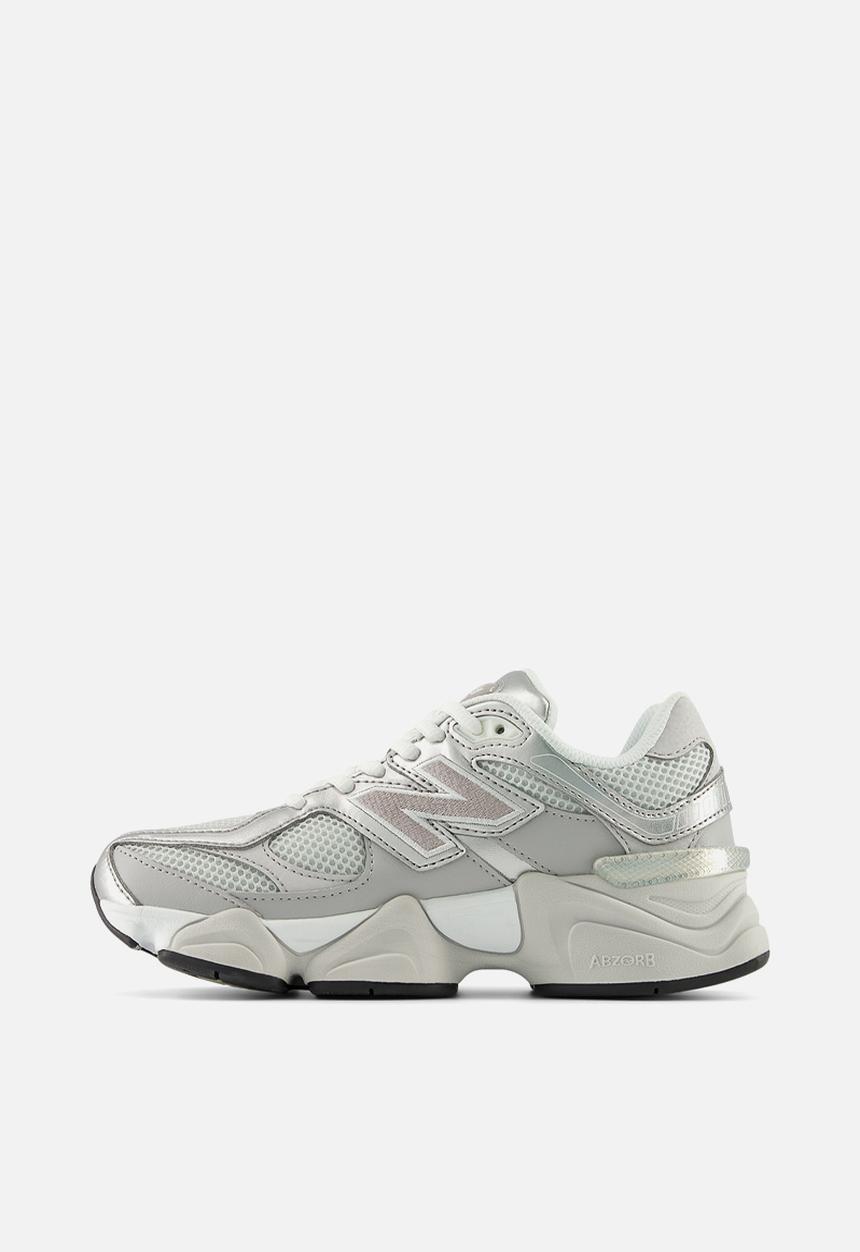 New Balance  - Kids grade school 9060 - light grey