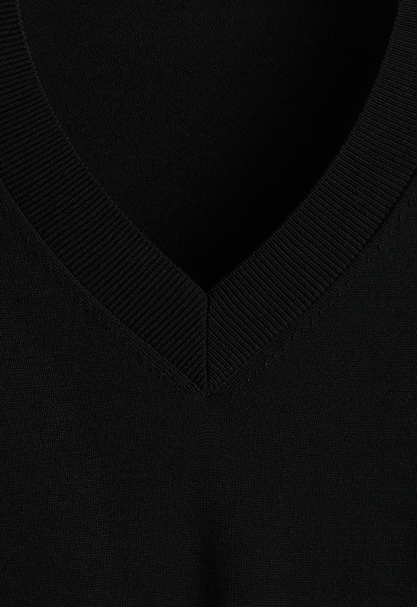 H&M - Regular fit fine-knit v-neck T-shirt - black
