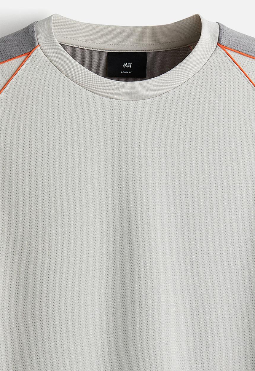 H&M - Loose fit long-sleeved mesh top - grey & colour block