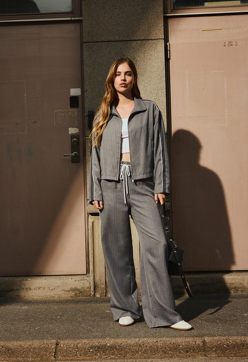 H&M - Wide drawstring trousers - grey pinstriped