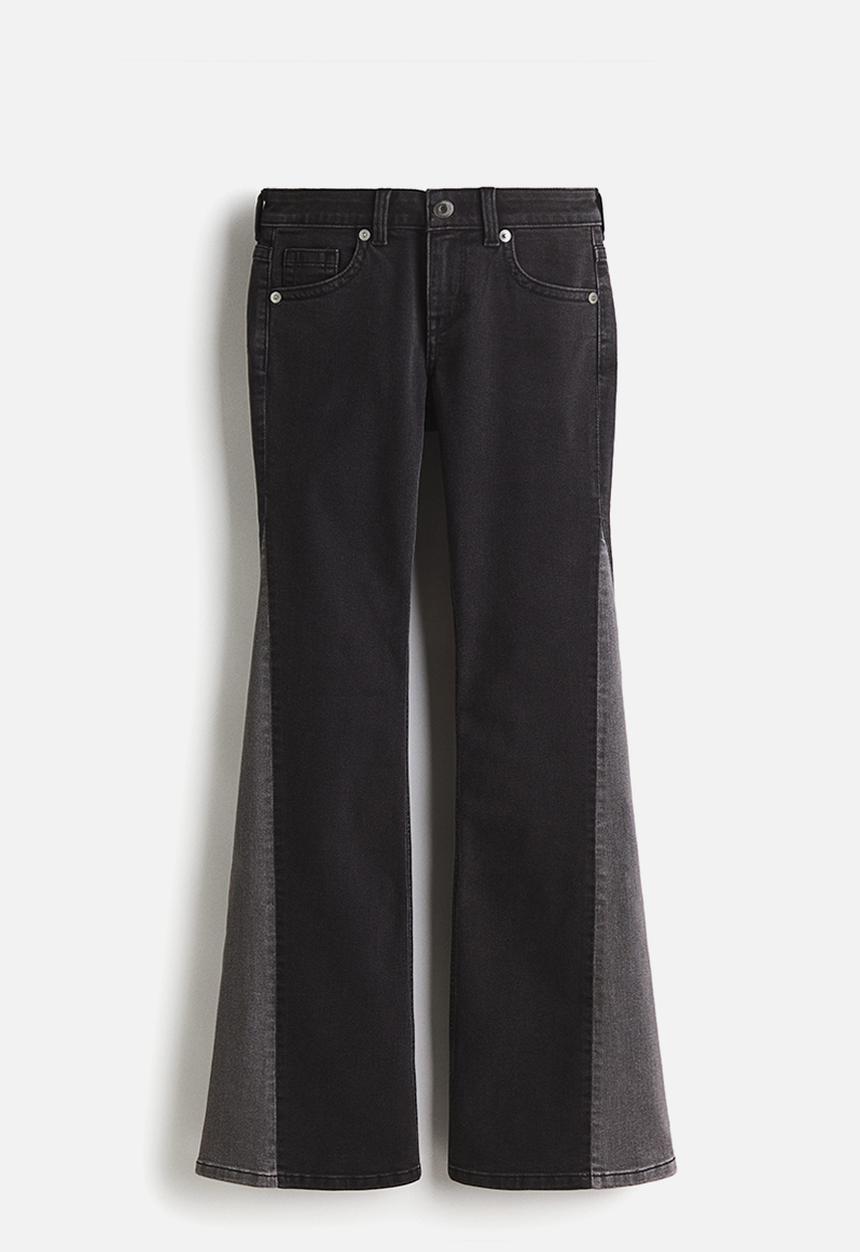 H&M - Flared low jeans - black/colour block