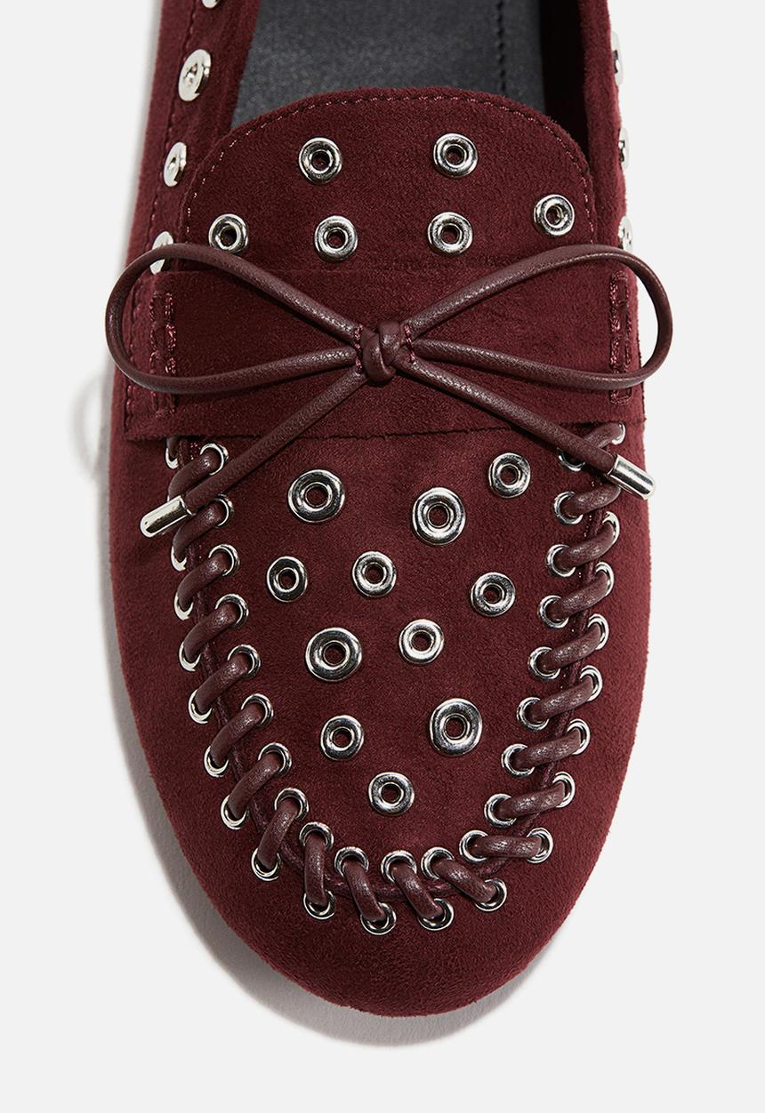 H&M - Eyelet-embellished loafers - burgundy