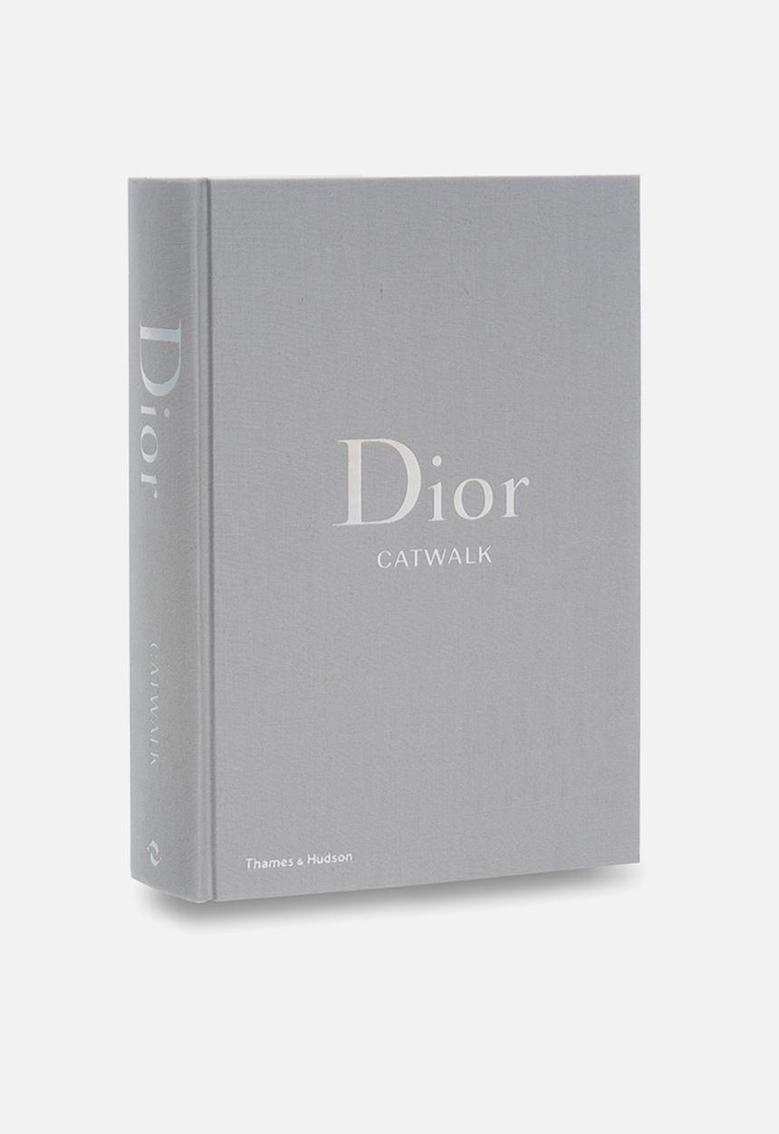 THAMES AND HUDSON UK  - DIOR CATWALK