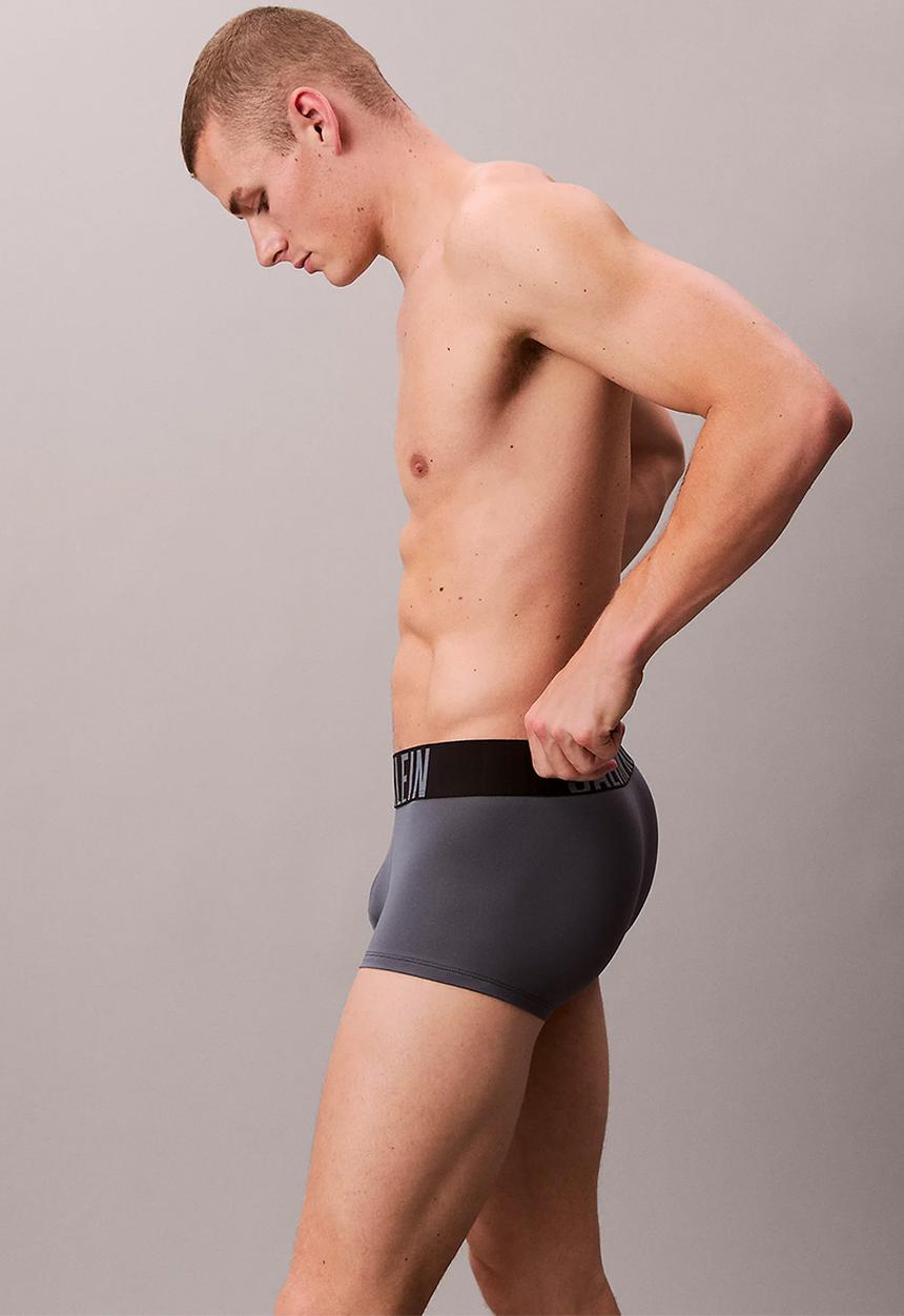 Calvin Klein - Low Rise Trunk 3Pk - Black, Royalty, Turbulence