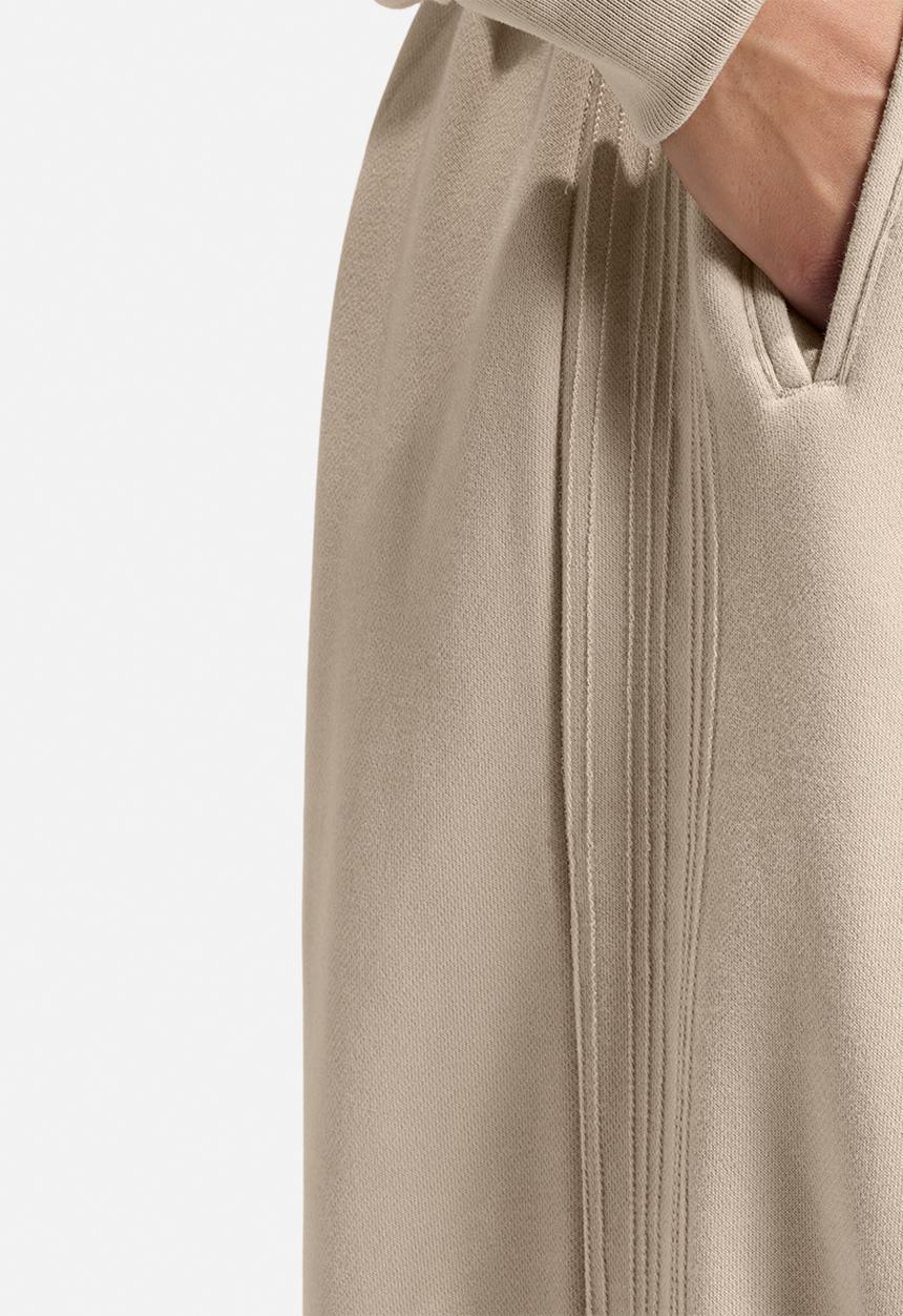 adidas Originals - P Essential Wide Trackpant - Stone Khaki