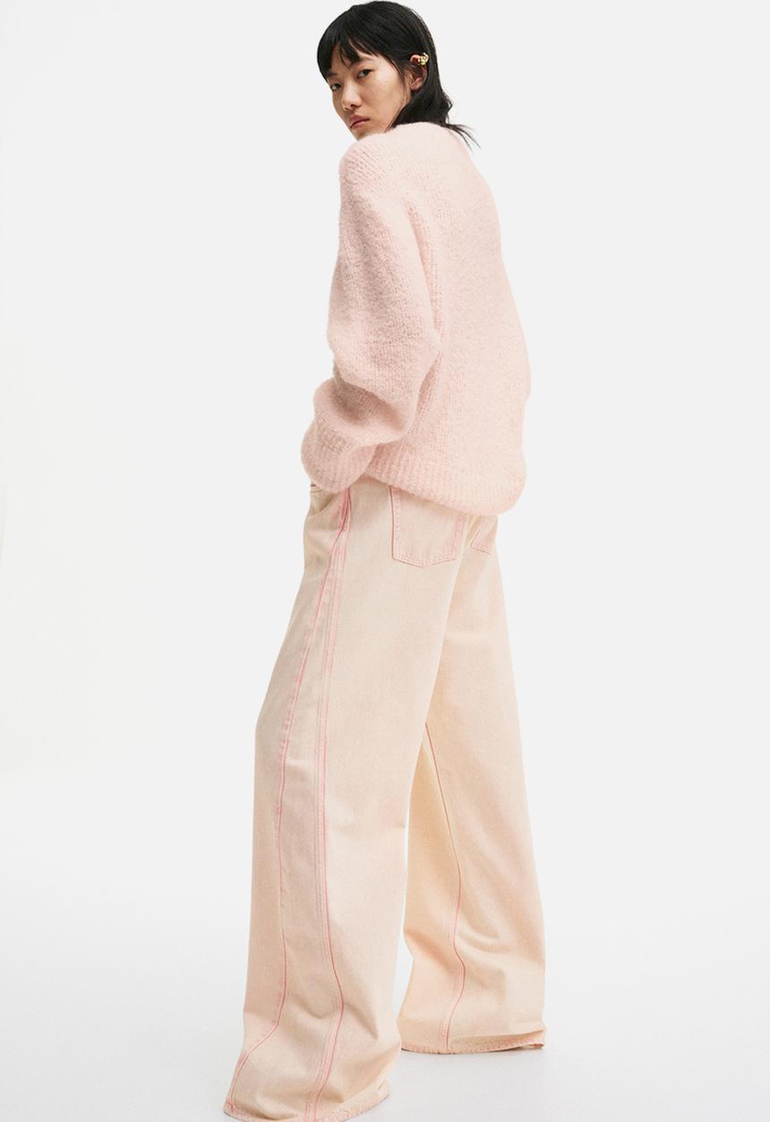 H&M - H&M Studio: Baggy low jeans - pale pink