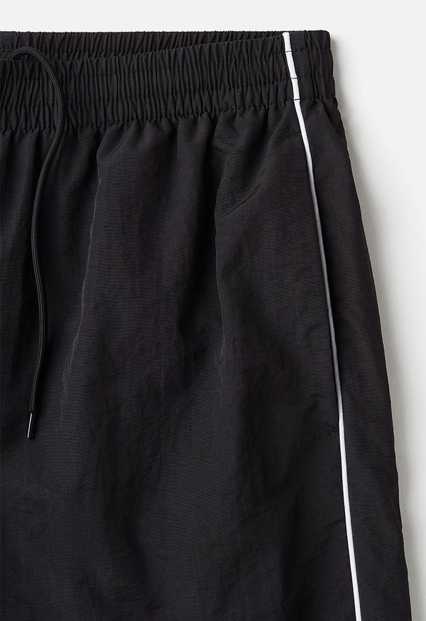 Relaxed fit nylon track pants - black - 1308781001