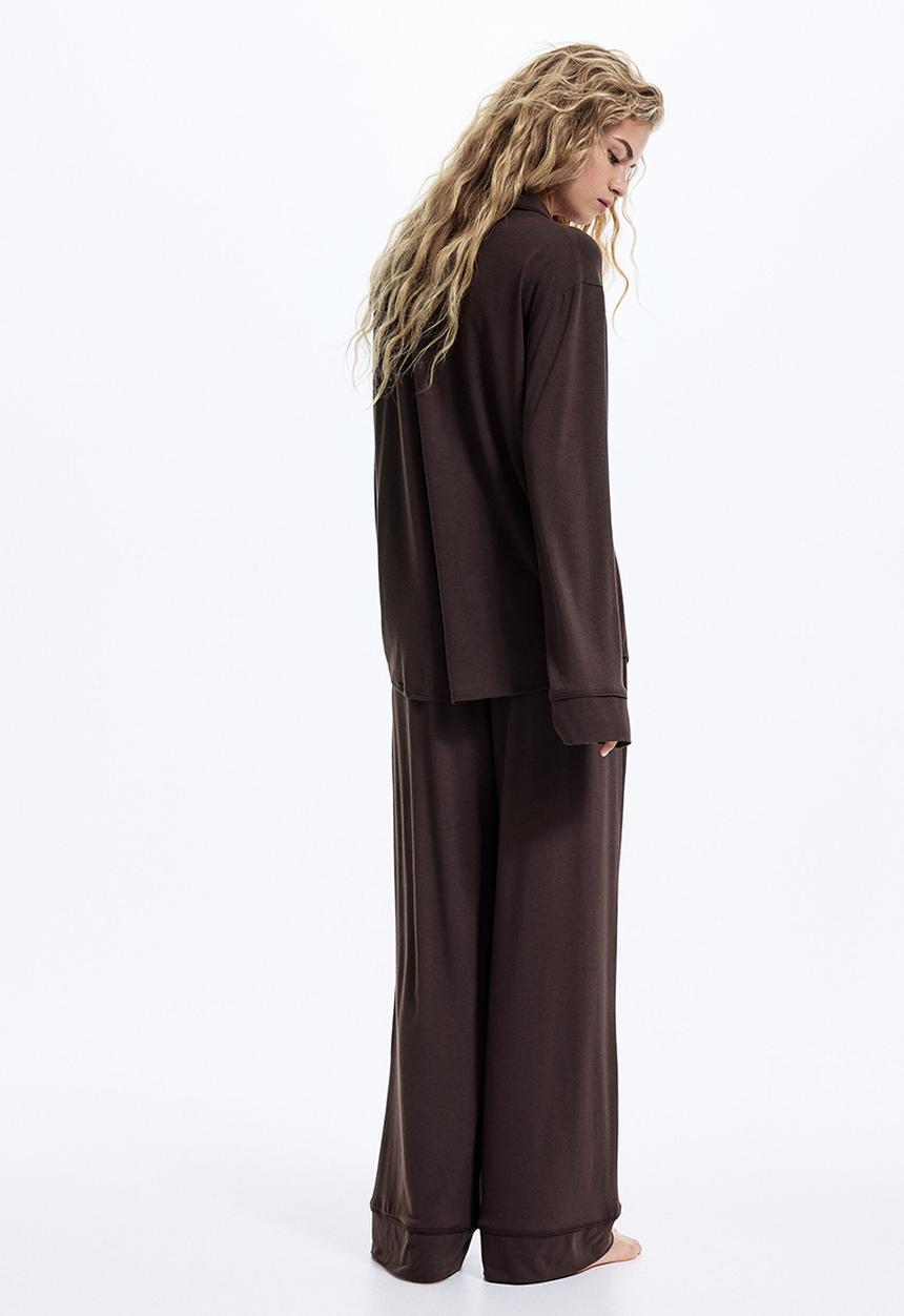 H&M - Viscose-blend pyjamas - dark brown 