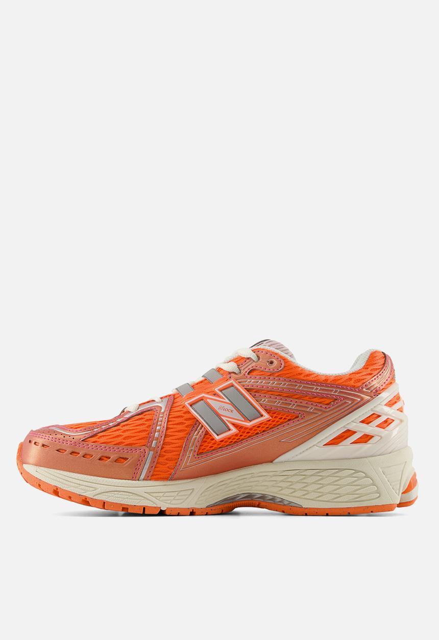New Balance  - U1906R v1