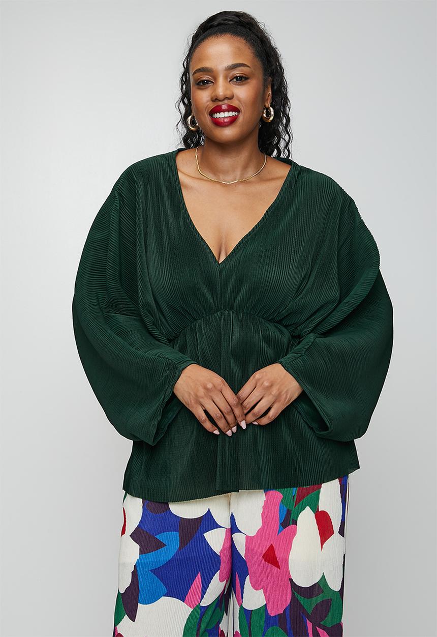 Me&B - Plus Kimono Plisse Top - Bottle Green