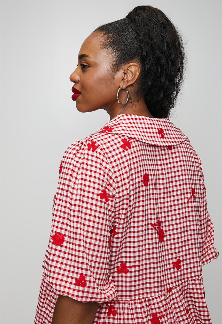 Me&B - Plus Peplum Blouse in Interest  Gingham - Red