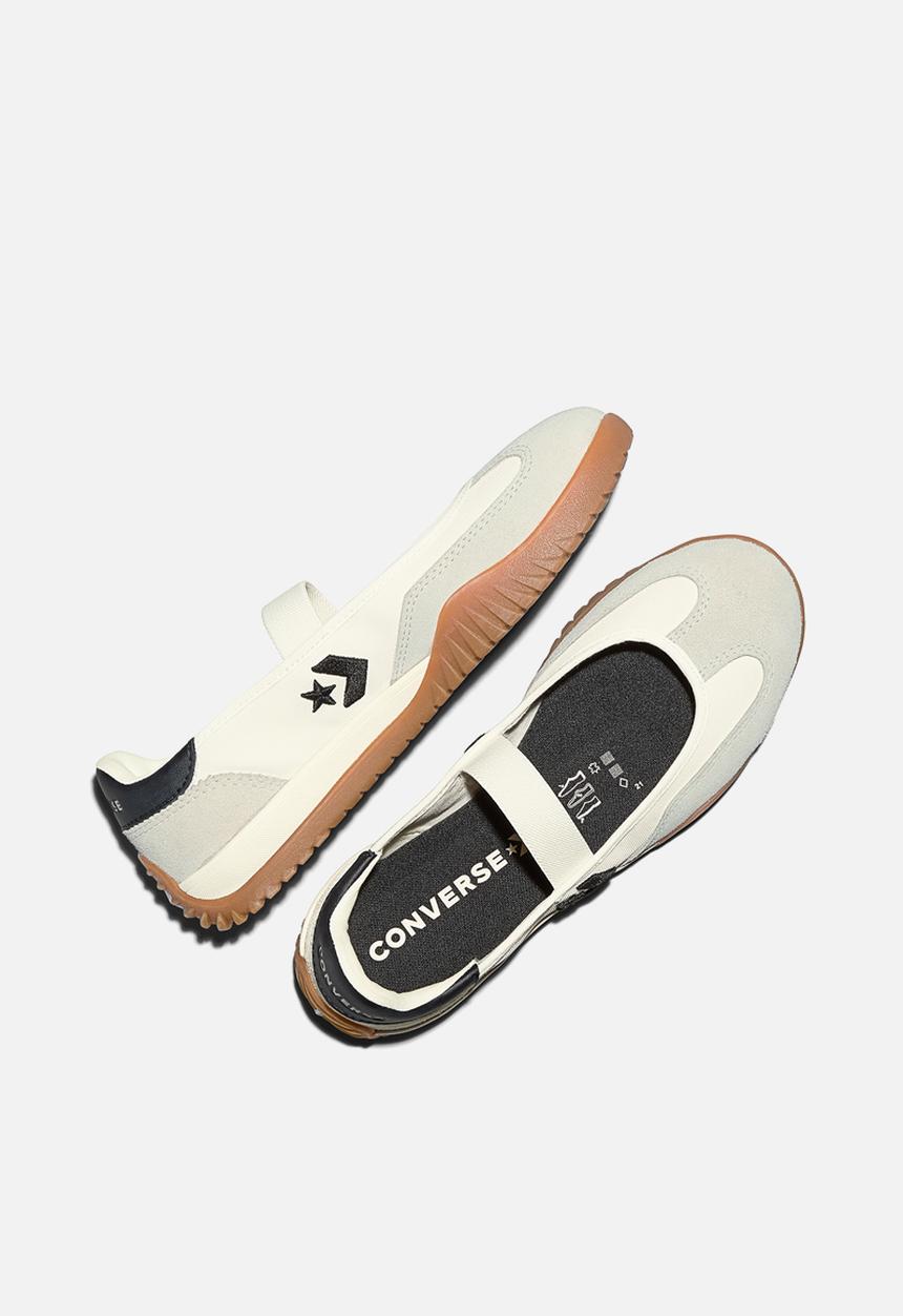 Converse - RUN STAR TRAINER BALLET FLAT
