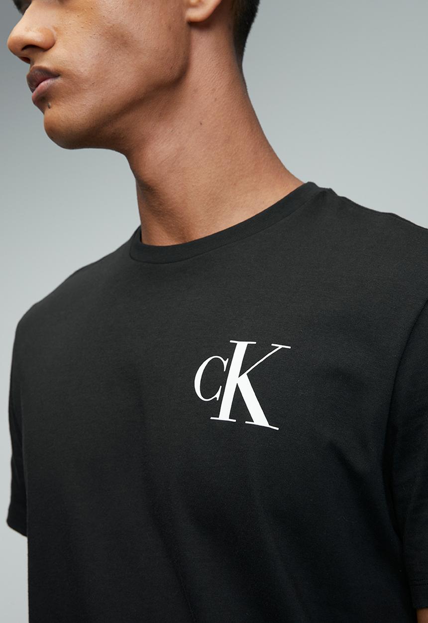 Calvin Klein - Ss 30S Eu Left Chest Logo Tee - Black