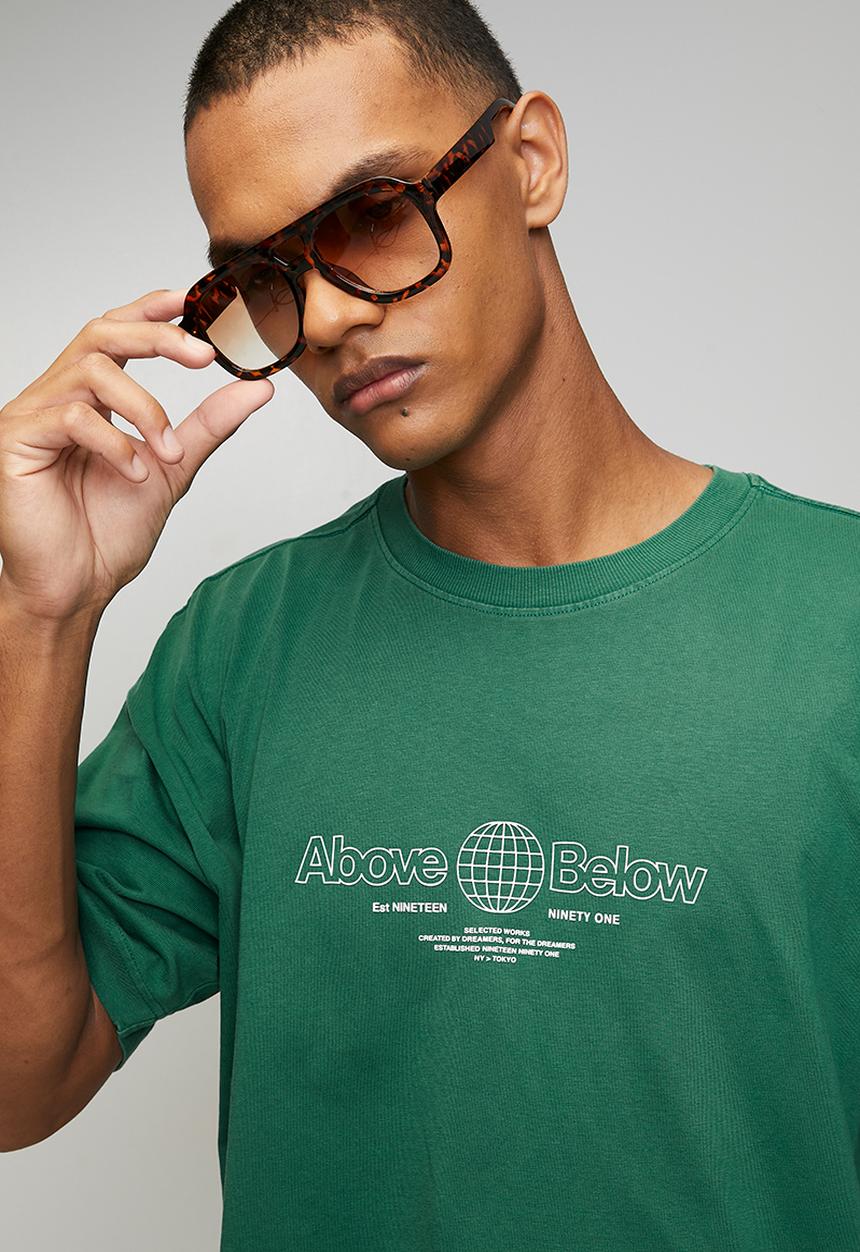 Cotton On - Box Fit Text T-Shirt - Emerald / Above 1991