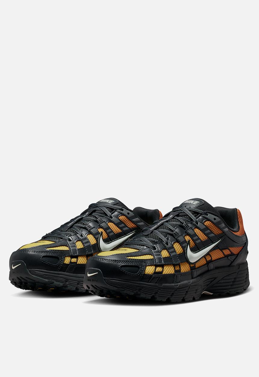 Nike - Nike P-6000