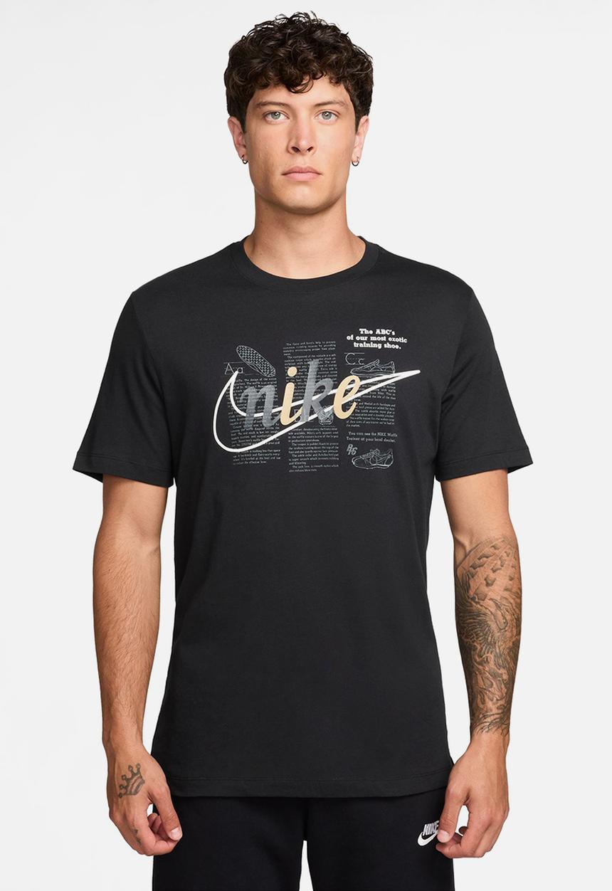 Nike - NSW Std Celebrate Brand Tee - Black