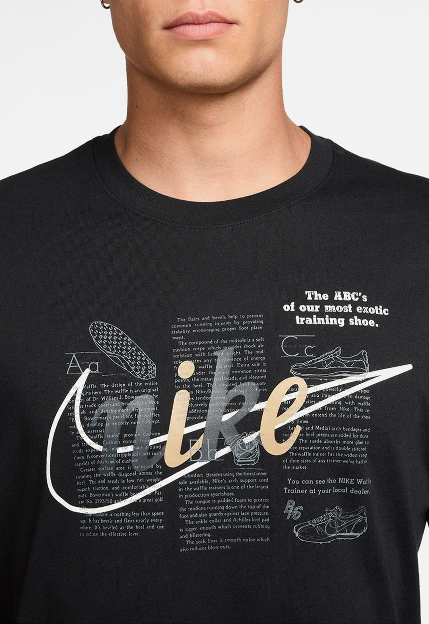 Nike - NSW Std Celebrate Brand Tee - Black